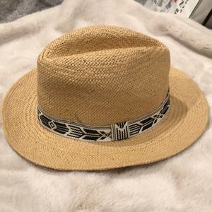 Gap straw hat